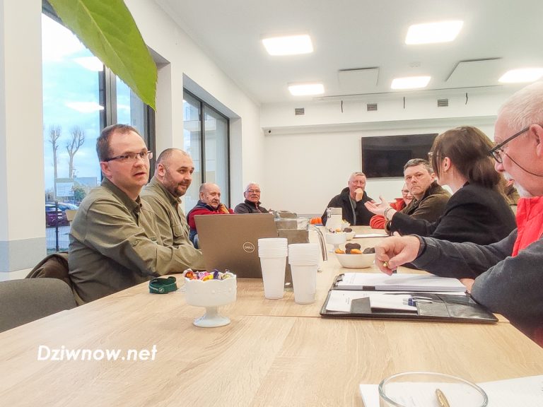 Spotkanie z leśnikami w Łukęcinie w sprawie wycinki